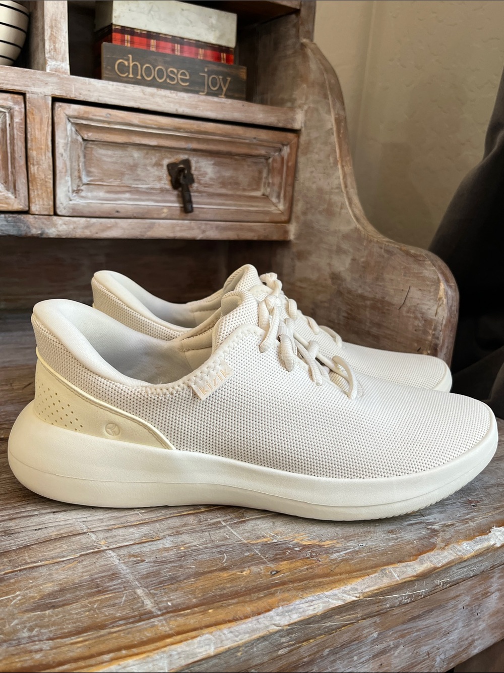 🤍 Kizik Madrid Eco Knit Slip On Sneakers Size Men 8 / Women 9.5 Bone Off White